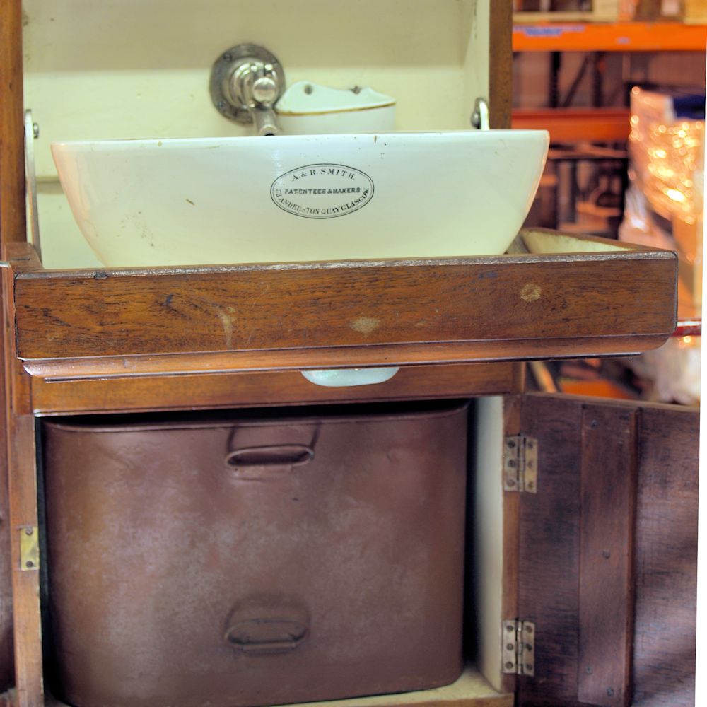 Washstand from the St Sunniva I (built 1887), which ran between Aberdeen and Lerwick