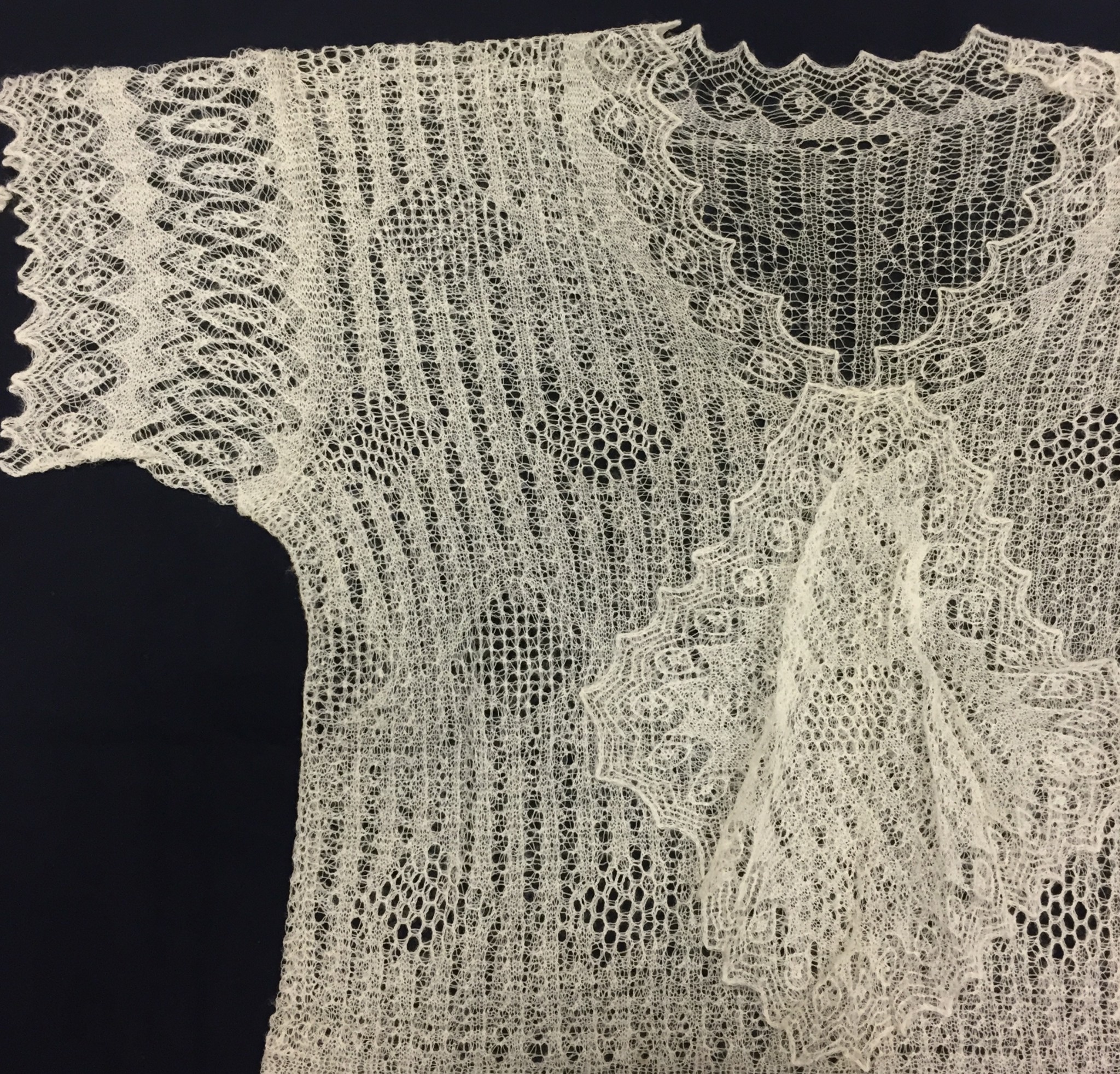 baptême Shetland bébé châle ~ 2 plis knitting pattern Délicate dentelle trad