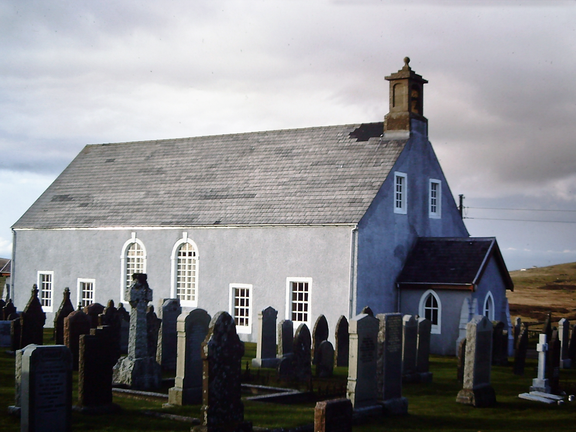 Caption: Dunrossness Kirk.