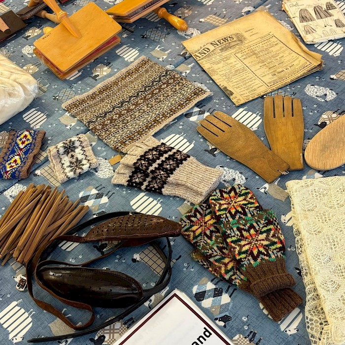 Discovery Boxes & Photo Packs
